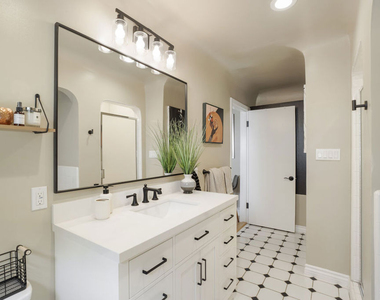 2330 Midvale Avenue - Photo Thumbnail 20