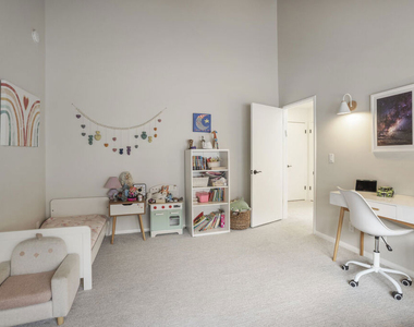 2330 Midvale Avenue - Photo Thumbnail 15