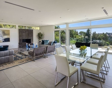 2189 Summitridge Drive - Photo Thumbnail 8