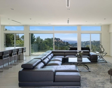 2189 Summitridge Drive - Photo Thumbnail 10