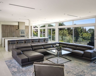 2189 Summitridge Drive - Photo Thumbnail 11