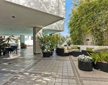 10350 Wilshire Boulevard - Photo Thumbnail 33