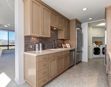 10350 Wilshire Boulevard - Photo Thumbnail 19