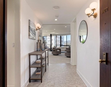 10350 Wilshire Boulevard - Photo Thumbnail 27
