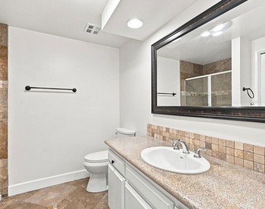 2322 Palos Verdes Drive - Photo Thumbnail 14