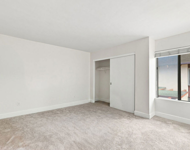 2322 Palos Verdes Drive - Photo Thumbnail 12