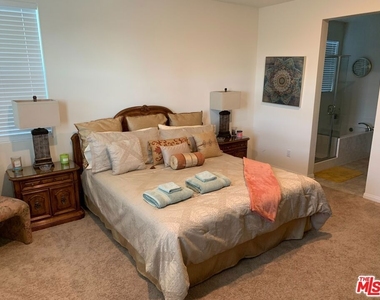 628 Grace Avenue - Photo Thumbnail 13