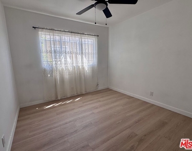 1542 W 60th Street - Photo Thumbnail 16