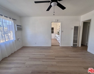 1542 W 60th Street - Photo Thumbnail 10