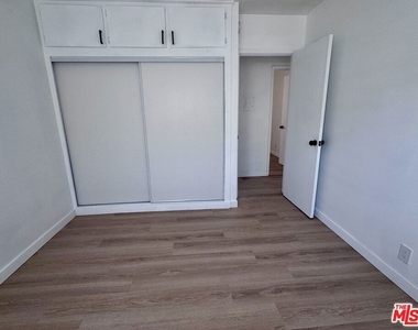 1542 W 60th Street - Photo Thumbnail 17