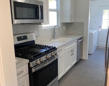 10757 Galvin Street - Photo Thumbnail 3