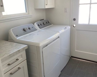 10757 Galvin Street - Photo Thumbnail 6