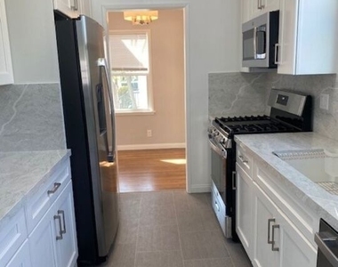 10757 Galvin Street - Photo Thumbnail 5