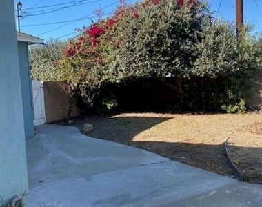 10757 Galvin Street - Photo Thumbnail 12