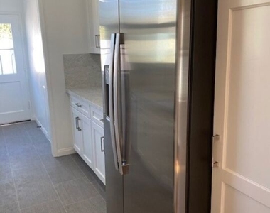 10757 Galvin Street - Photo Thumbnail 4