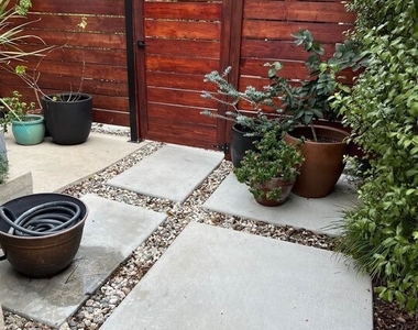 2528 Clyde Ave - Photo Thumbnail 13