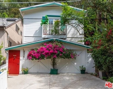 8936 Wonderland Avenue - Photo Thumbnail 29