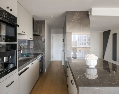 875 Comstock Avenue - Photo Thumbnail 1
