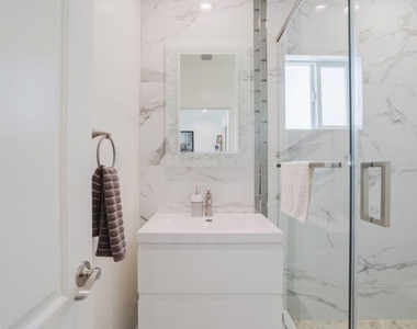 9620 Woodale Avenue - Photo Thumbnail 54