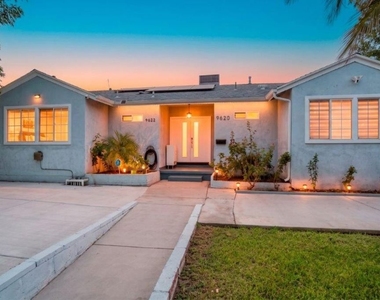 9620 Woodale Avenue - Photo Thumbnail 64