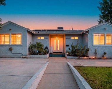 9620 Woodale Avenue - Photo Thumbnail 66