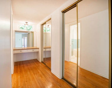 6125 Bedford Avenue - Photo Thumbnail 23