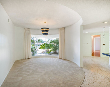 6125 Bedford Avenue - Photo Thumbnail 6