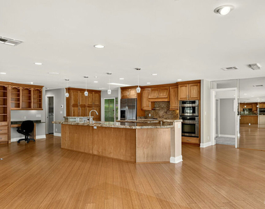 29500 Heathercliff Road - Photo Thumbnail 8