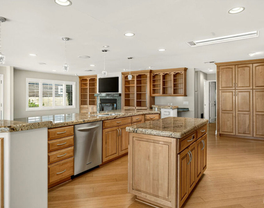 29500 Heathercliff Road - Photo Thumbnail 9