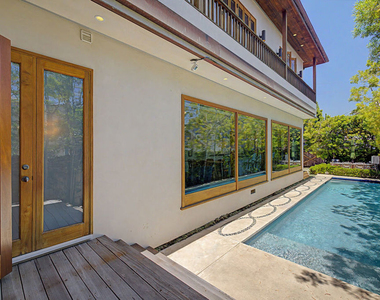 1310 Riviera Avenue - Photo Thumbnail 11