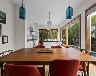 1310 Riviera Avenue - Photo Thumbnail 8