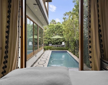 1310 Riviera Avenue - Photo Thumbnail 13