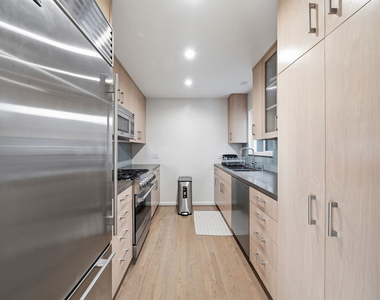 1342 Stanford Street - Photo Thumbnail 5