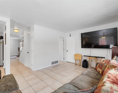 1655 Point Mugu Court - Photo Thumbnail 7