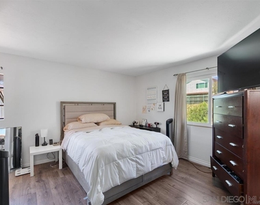 1655 Point Mugu Court - Photo Thumbnail 10