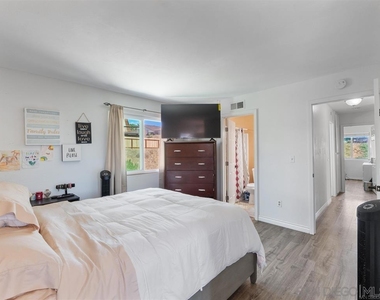1655 Point Mugu Court - Photo Thumbnail 12