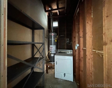338 W 6th Ave - Photo Thumbnail 2