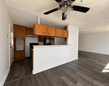 338 W 6th Ave - Photo Thumbnail 4