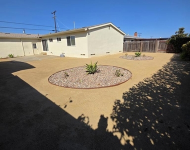 5051 Dubois Drive - Photo Thumbnail 11