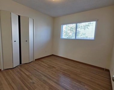 5051 Dubois Drive - Photo Thumbnail 9