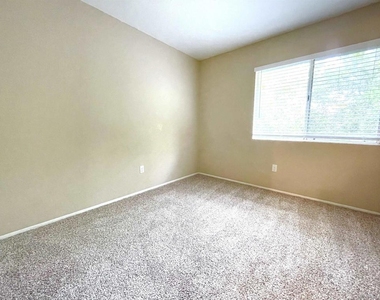 11329 Avenida Los Lobos - Photo Thumbnail 14