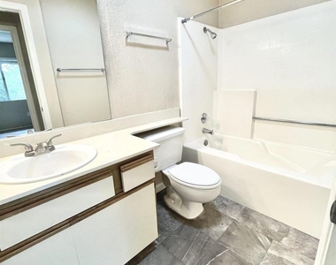 11329 Avenida Los Lobos - Photo Thumbnail 25