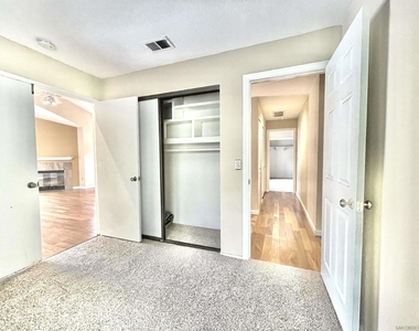 11329 Avenida Los Lobos - Photo Thumbnail 23