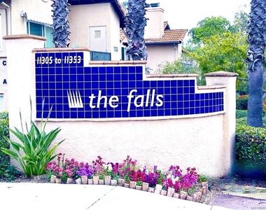 11329 Avenida Los Lobos - Photo Thumbnail 2