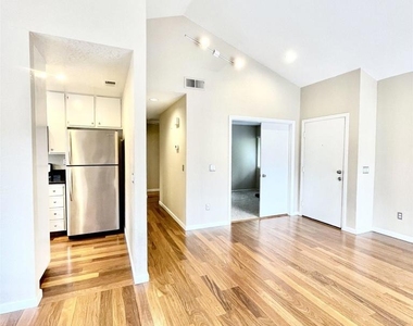 11329 Avenida Los Lobos - Photo Thumbnail 9