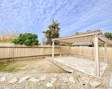 10216 Empress Ave - Photo Thumbnail 27