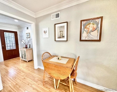 10216 Empress Ave - Photo Thumbnail 12