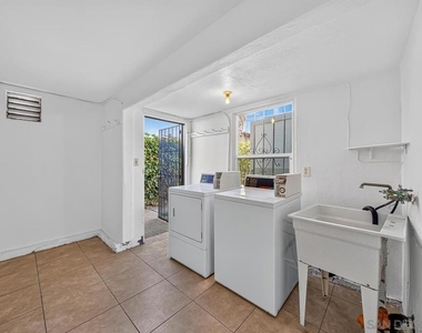 3628 Highland Ave - Photo Thumbnail 18