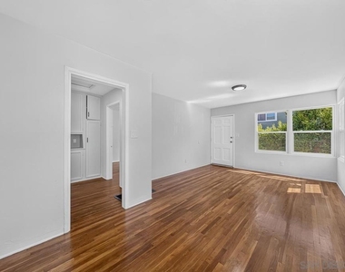 3628 Highland Ave - Photo Thumbnail 5