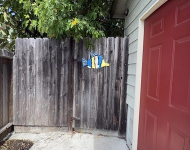 1455 Bluebird Ln - Photo Thumbnail 17